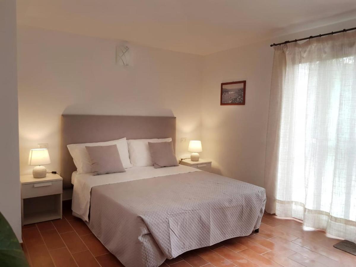 B&B Bell'Alba Santa Teresa Gallura Buitenkant foto