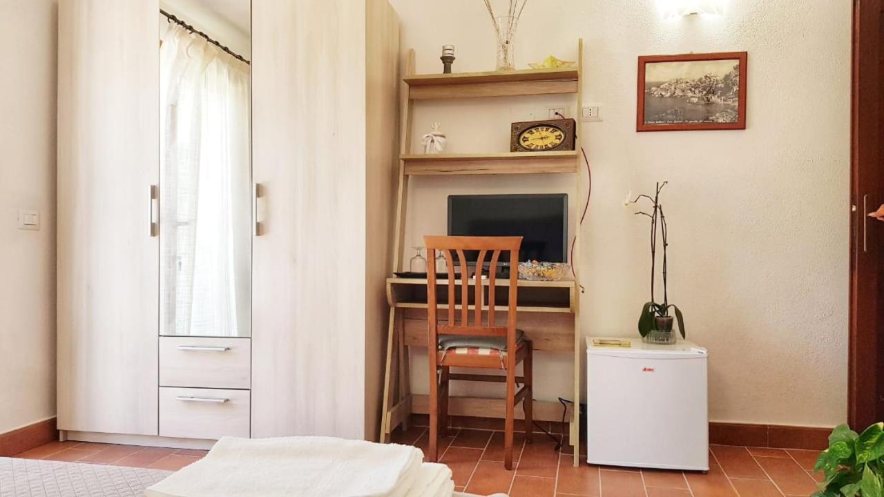 B&B Bell'Alba Santa Teresa Gallura Buitenkant foto
